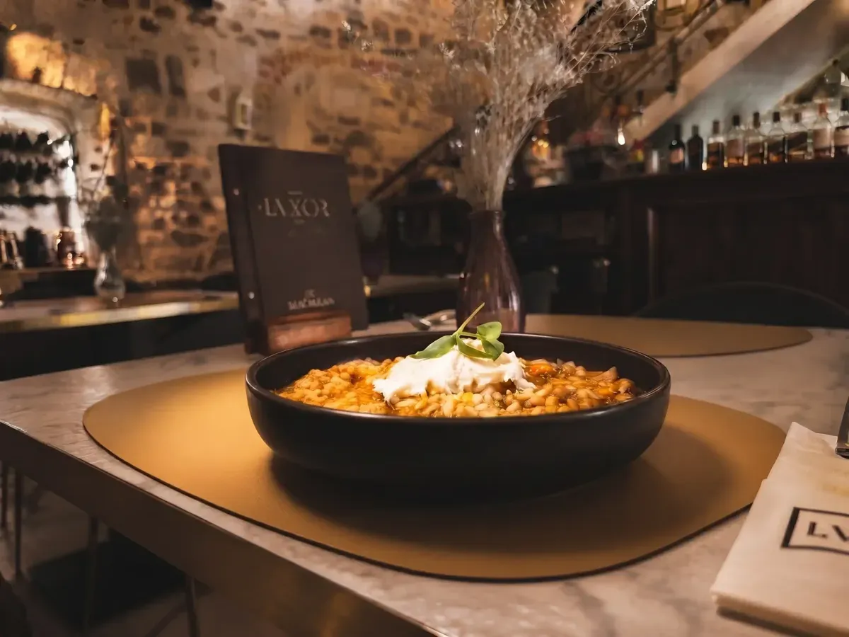 Tradicionalni skradinski rižot na Peristilu, Café & Restaurant Lvxor Split