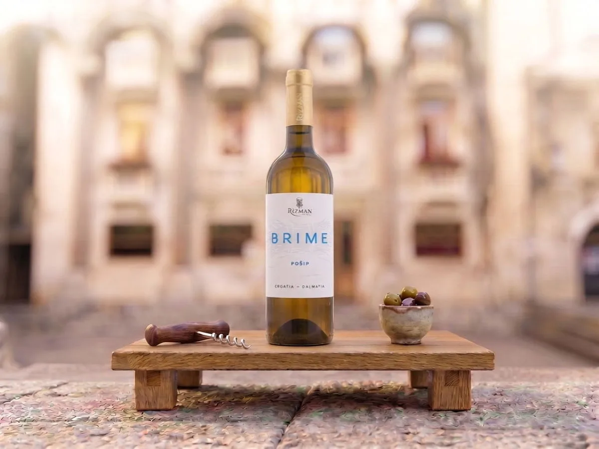 Pošip Rizman eco, boca 0,75 l na Peristilu, Café & Restaurant Lvxor Split